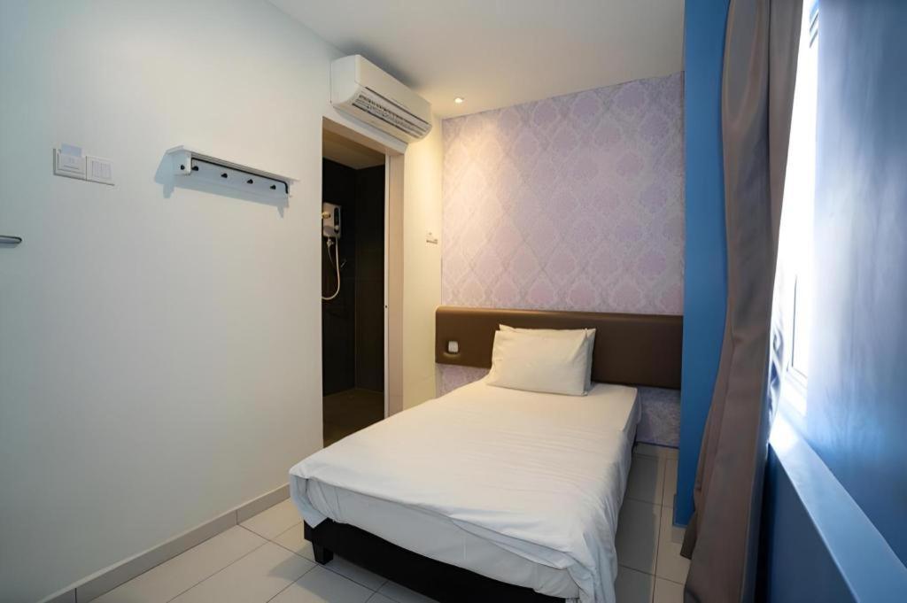 Cappuccino Hotel @ Mount Austin Johor Bahru Exterior foto